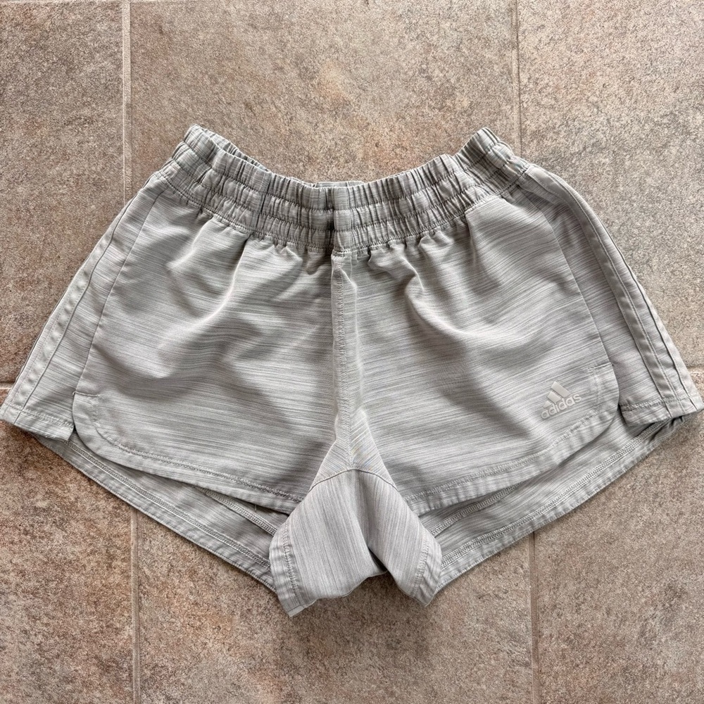 Adidas Women's Light Gray Performance Shorts Size Small